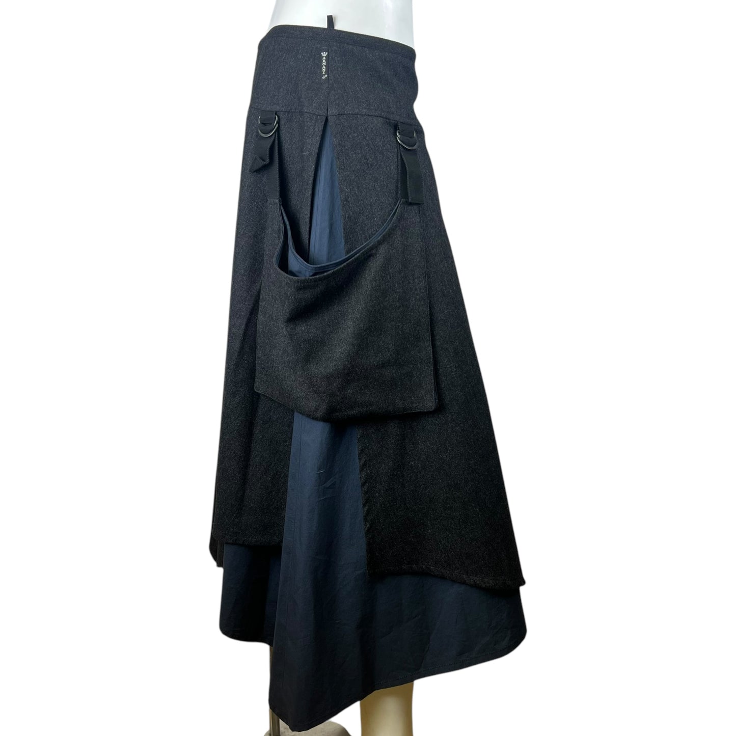 00’ Armani Jeans Detachable pockets maxi skirt